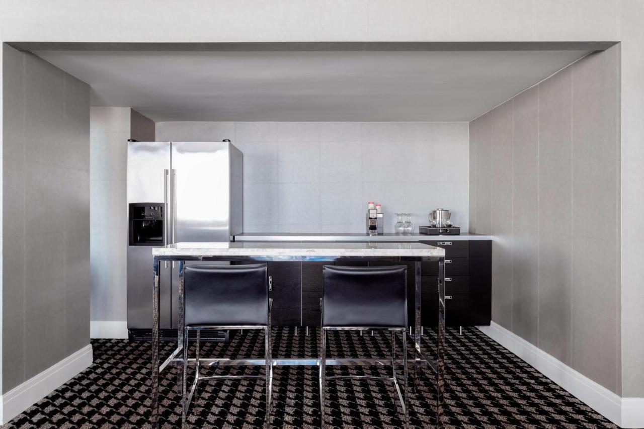 Le Meridien Шарлът Екстериор снимка