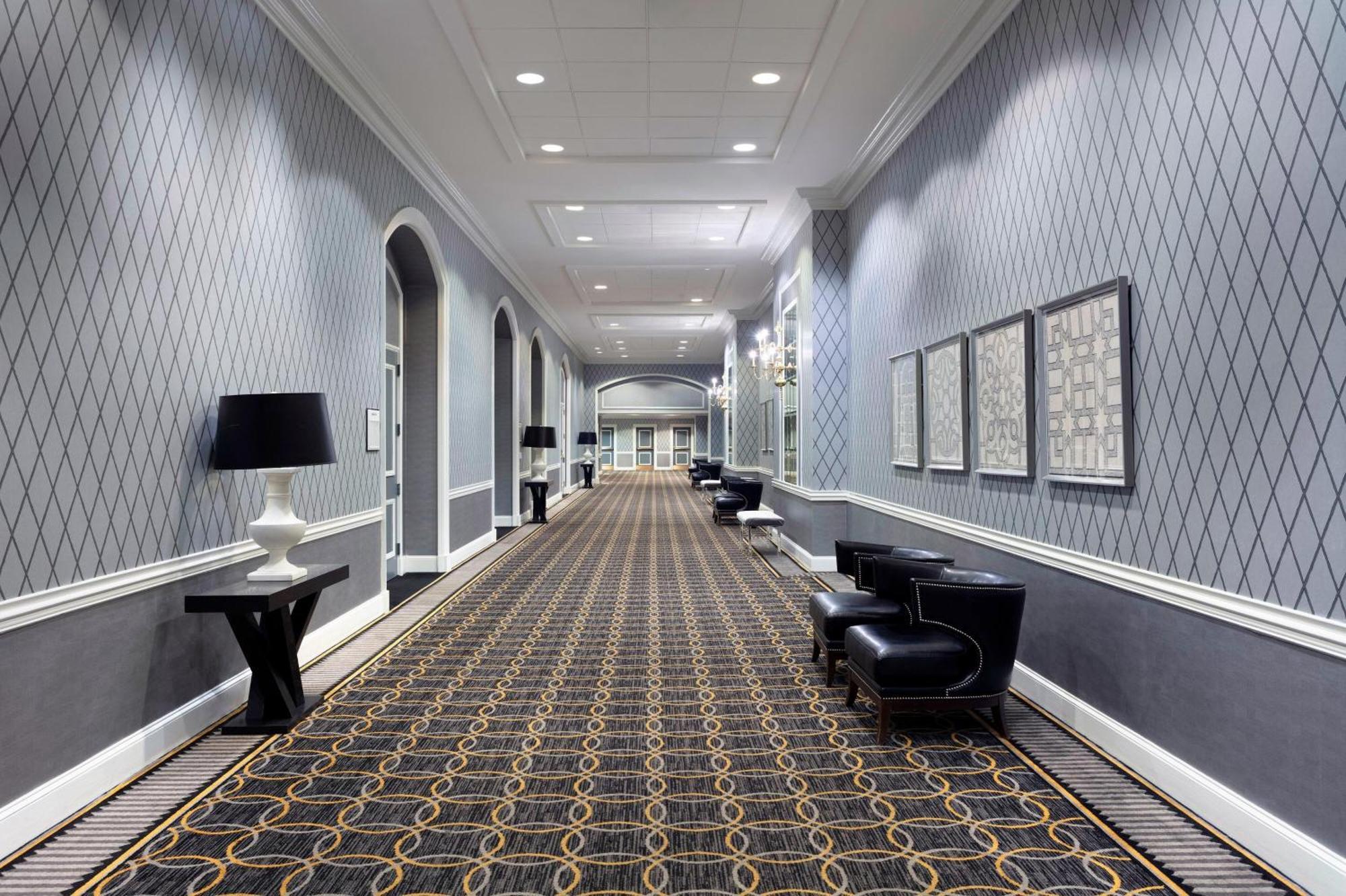 Le Meridien Шарлът Екстериор снимка
